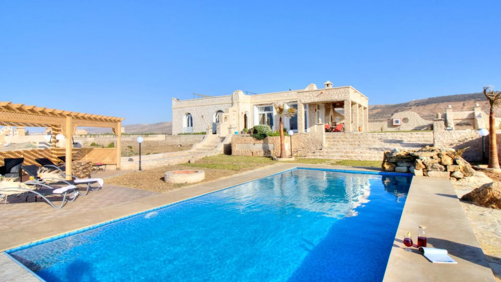 Villa Oceanica By Living Suvayr